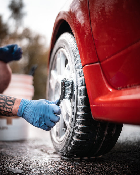 Yum Tire Brush